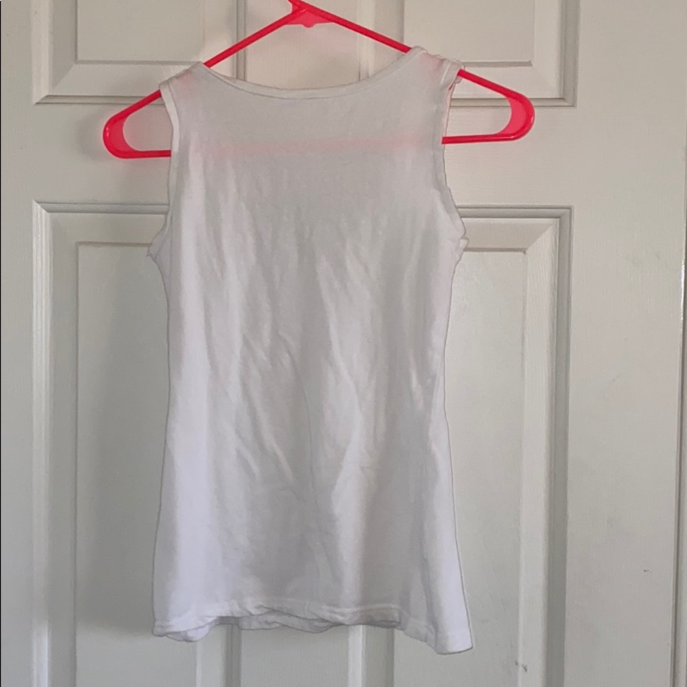 White tank - Picture 2 of 3